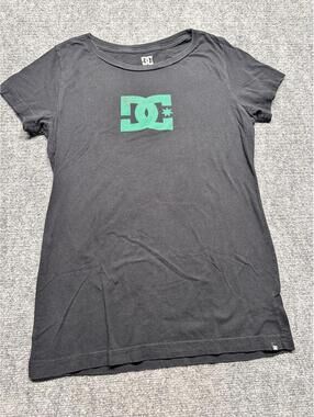 DC Shoe Co Women's Black Tee Shirt Green Logo Skateboard Streetwear Size L